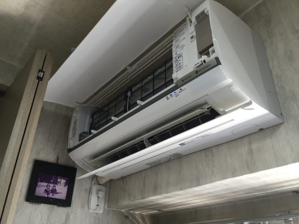 点検口設置～クーラー取替え　大阪市住之江区　T様邸