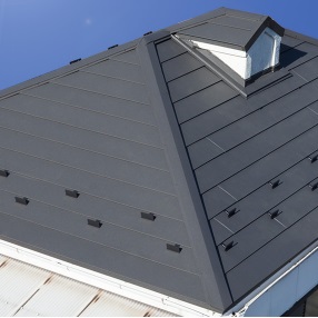 軽くて丈夫な屋根瓦