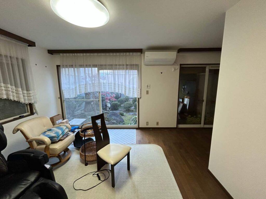 相続したご実家を、旅館のようなモダンな住まいに変身/内装リフォーム施工事例/東大阪市 H様邸/ビフォー/リビング