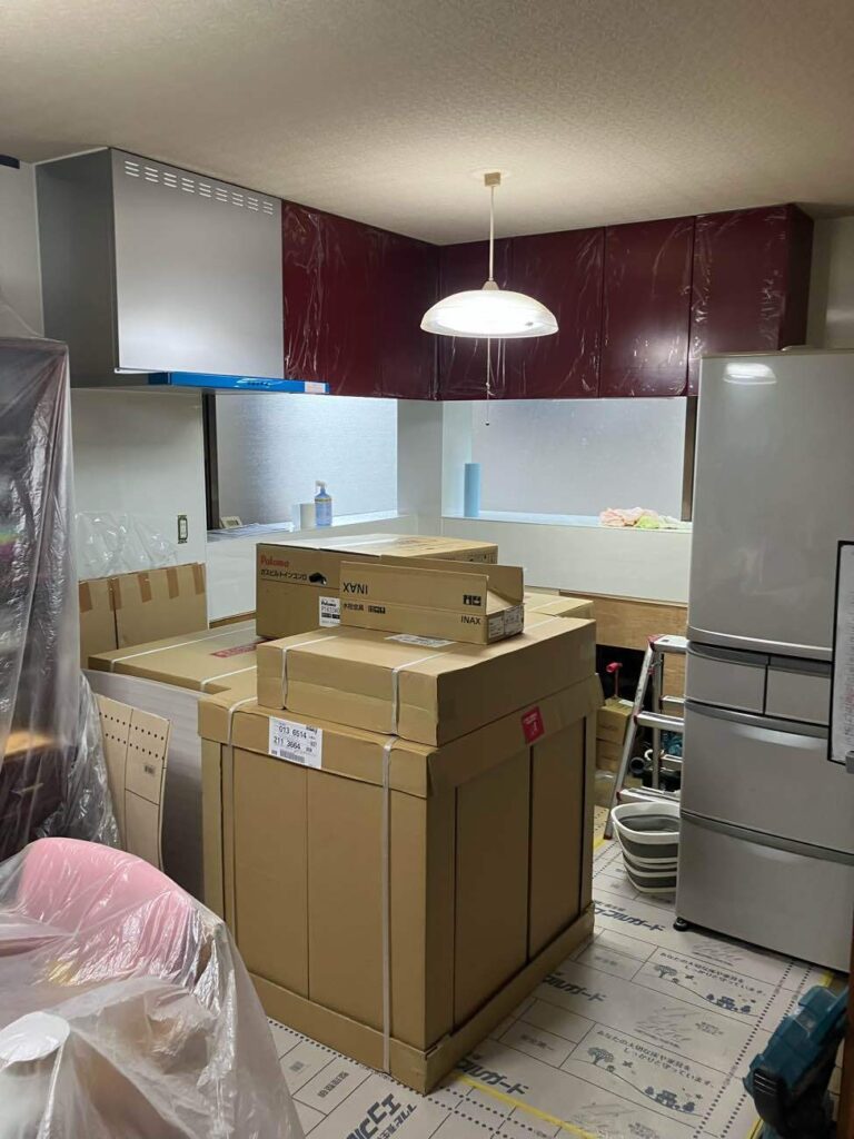 キッチン納品、組み立て