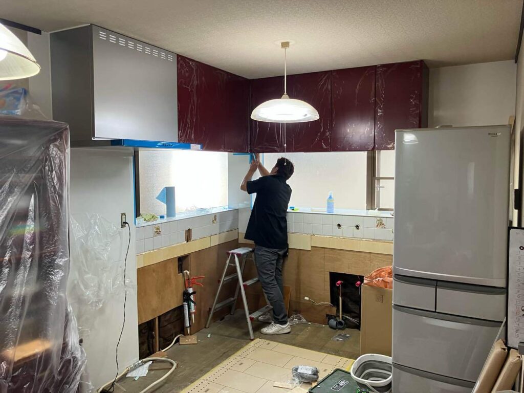 キッチン組み立て