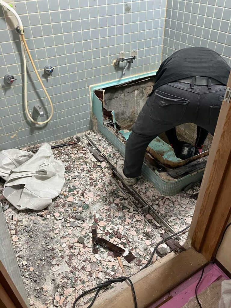 浴室　解体