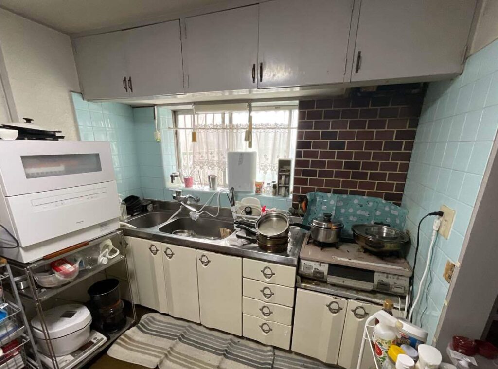 キッチン　ビフォー