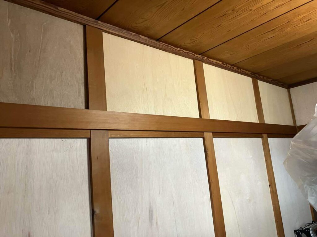 和室　壁の下地張り