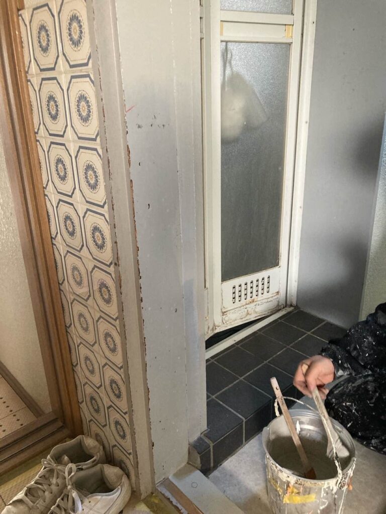 洗面所　木部塗装