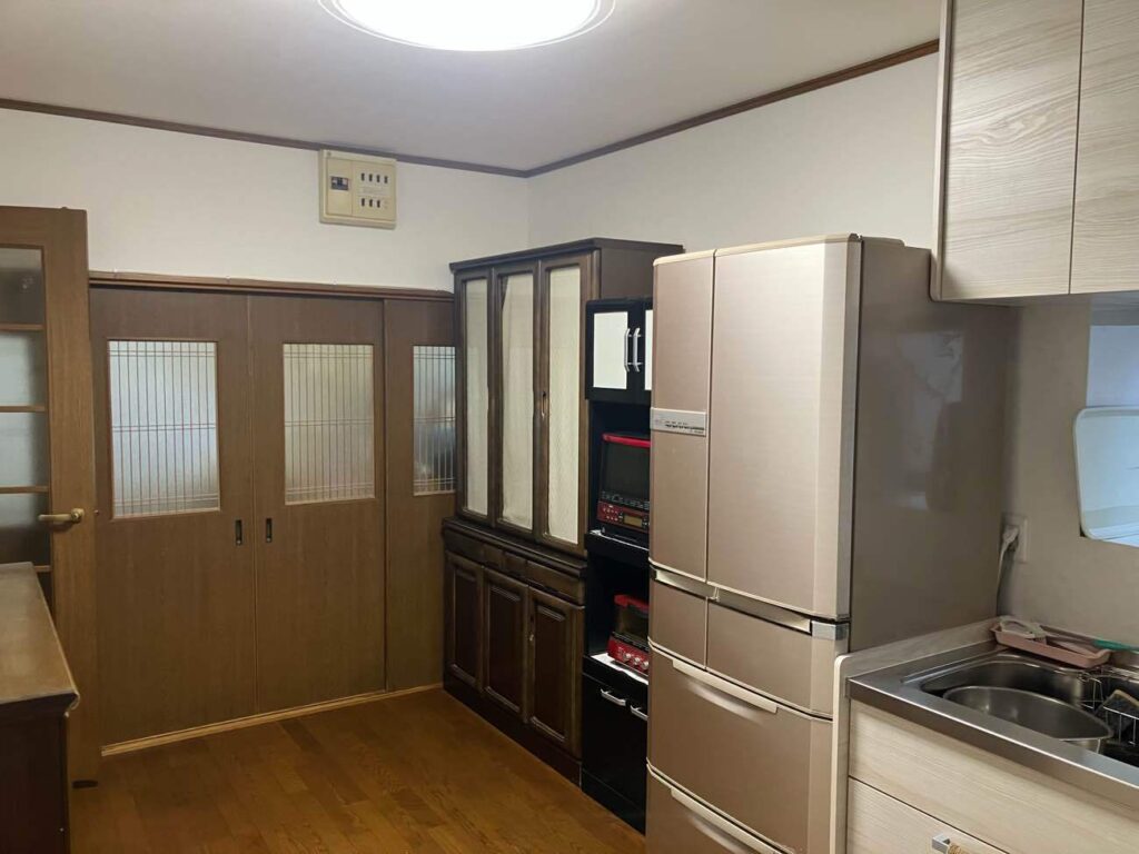 キッチン　クロス貼り替え後