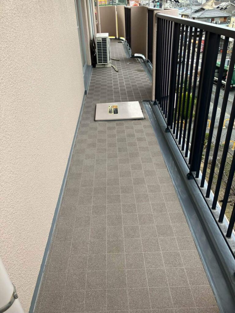 ベランダ　クリーニング後