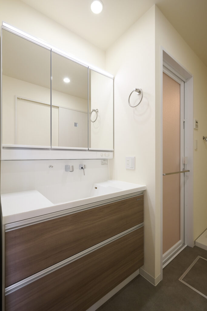 リフォーム後の洗面台